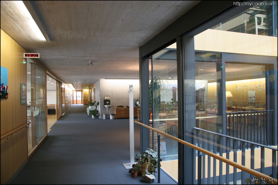 식당과 거실과 아트리움