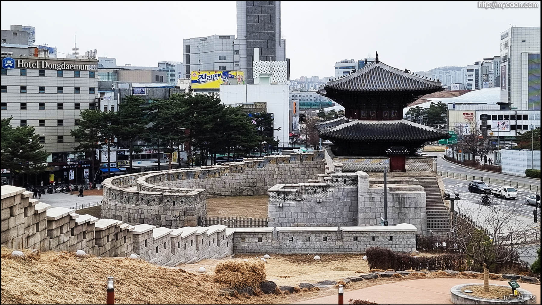 흥인지문의 옹성